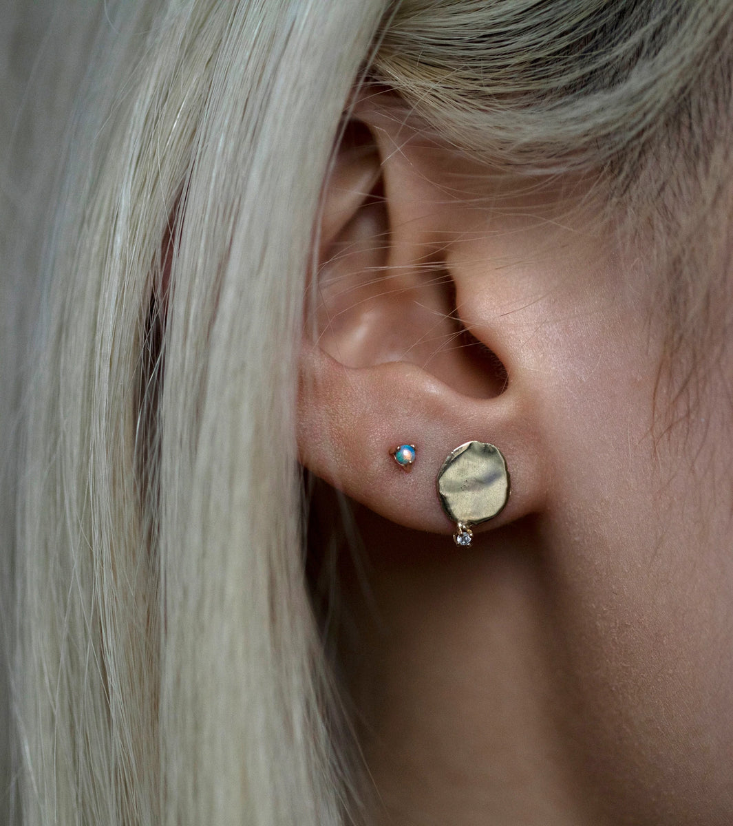 Wwake Large Disc Stud Earring with Diamond Single