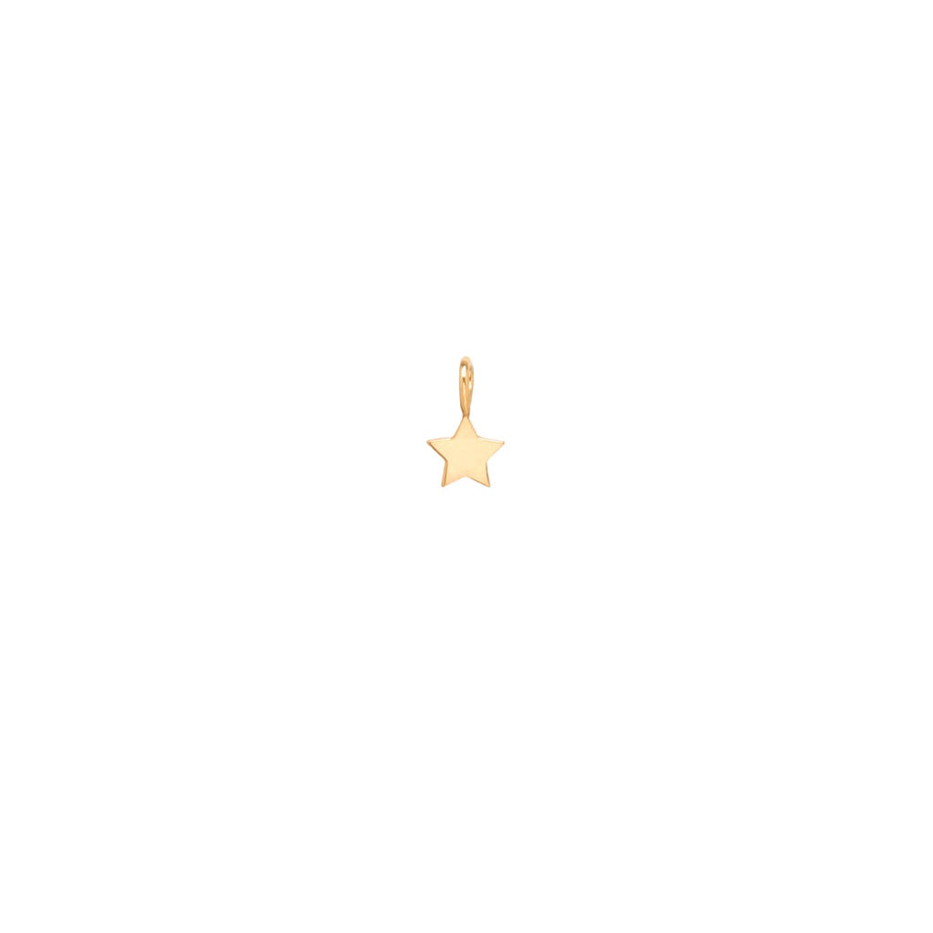 Zoe Chicco gold star charm, front view