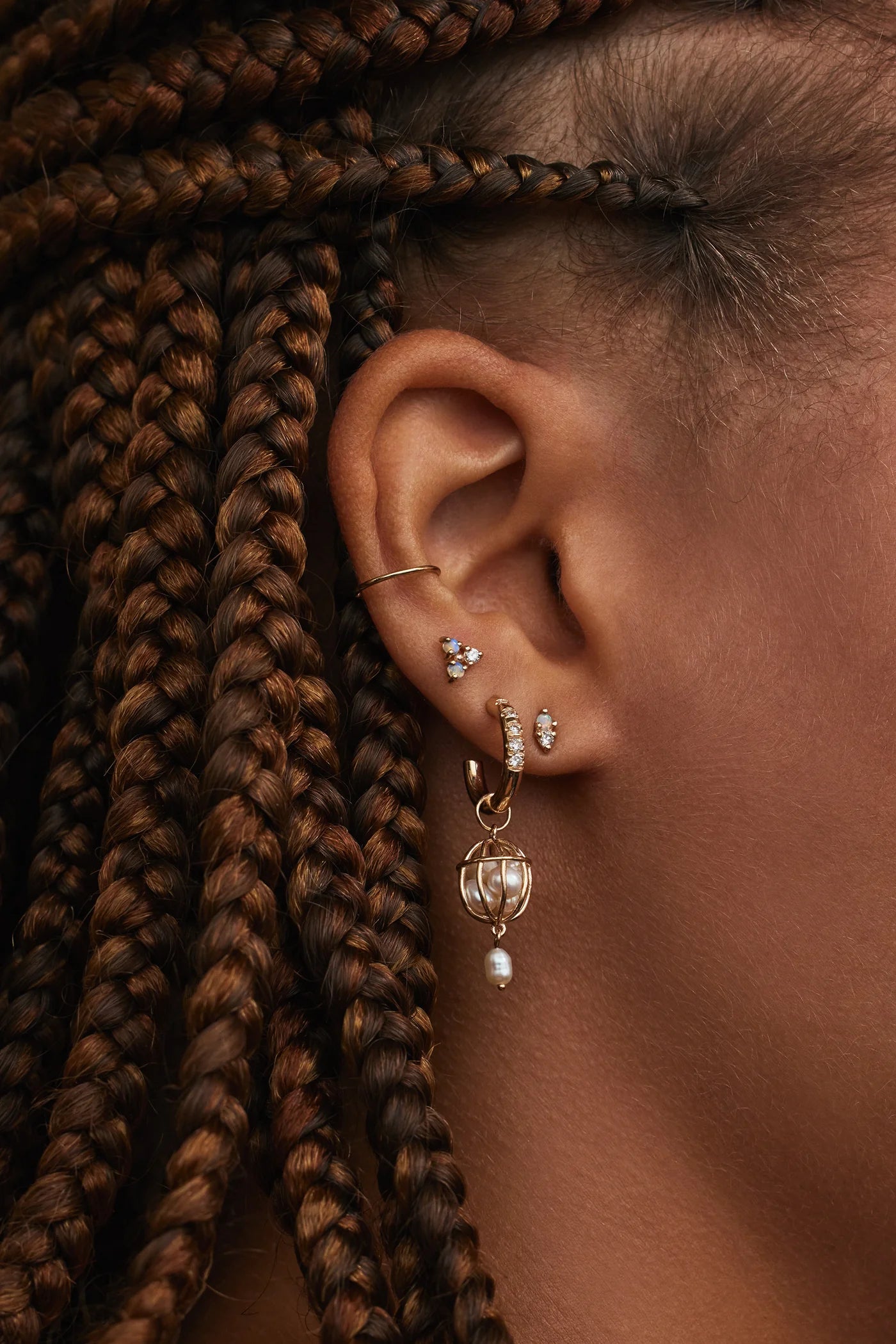 Wwake | Two-Step Opal Stud Earring (Single)