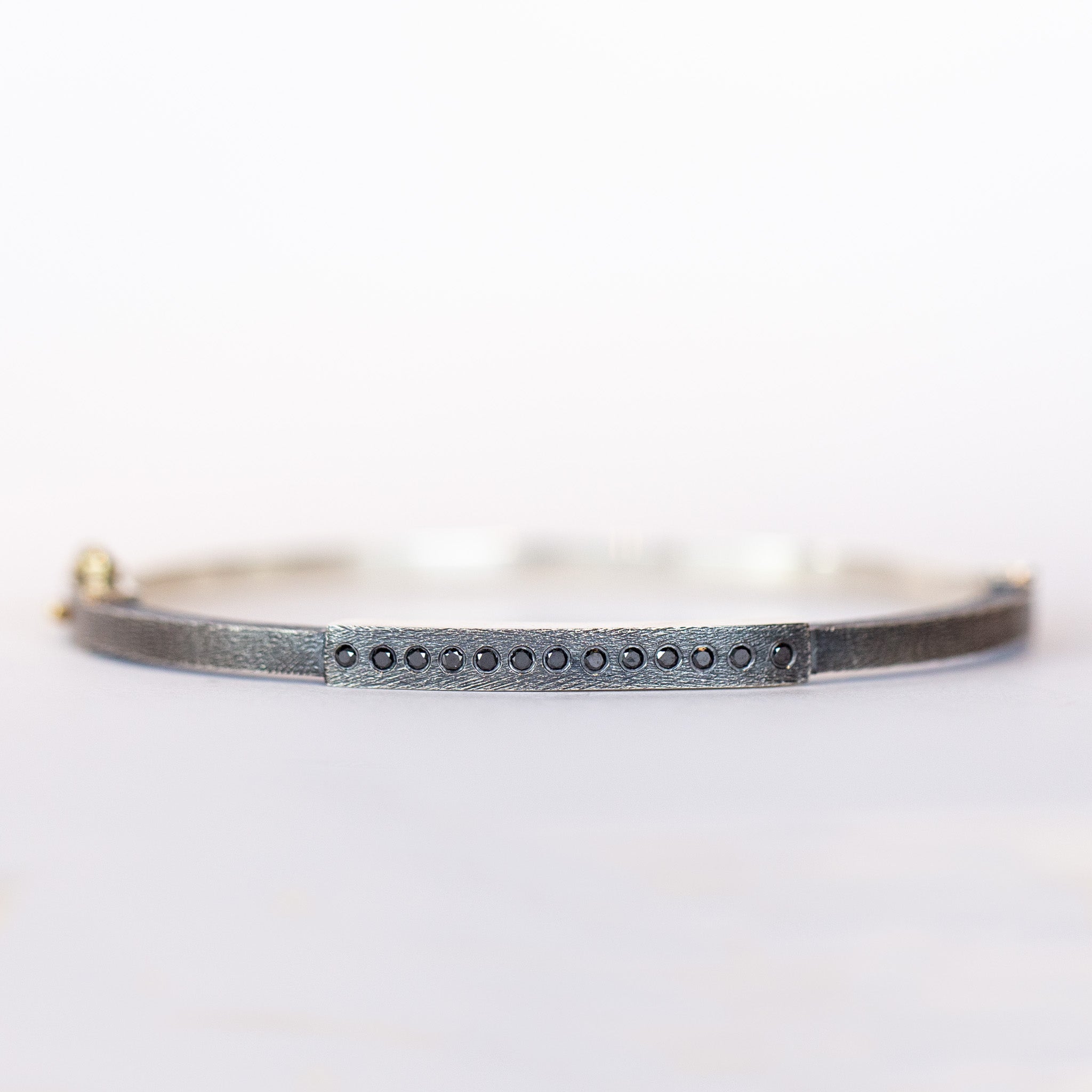 Diana 2.5mm Bangle