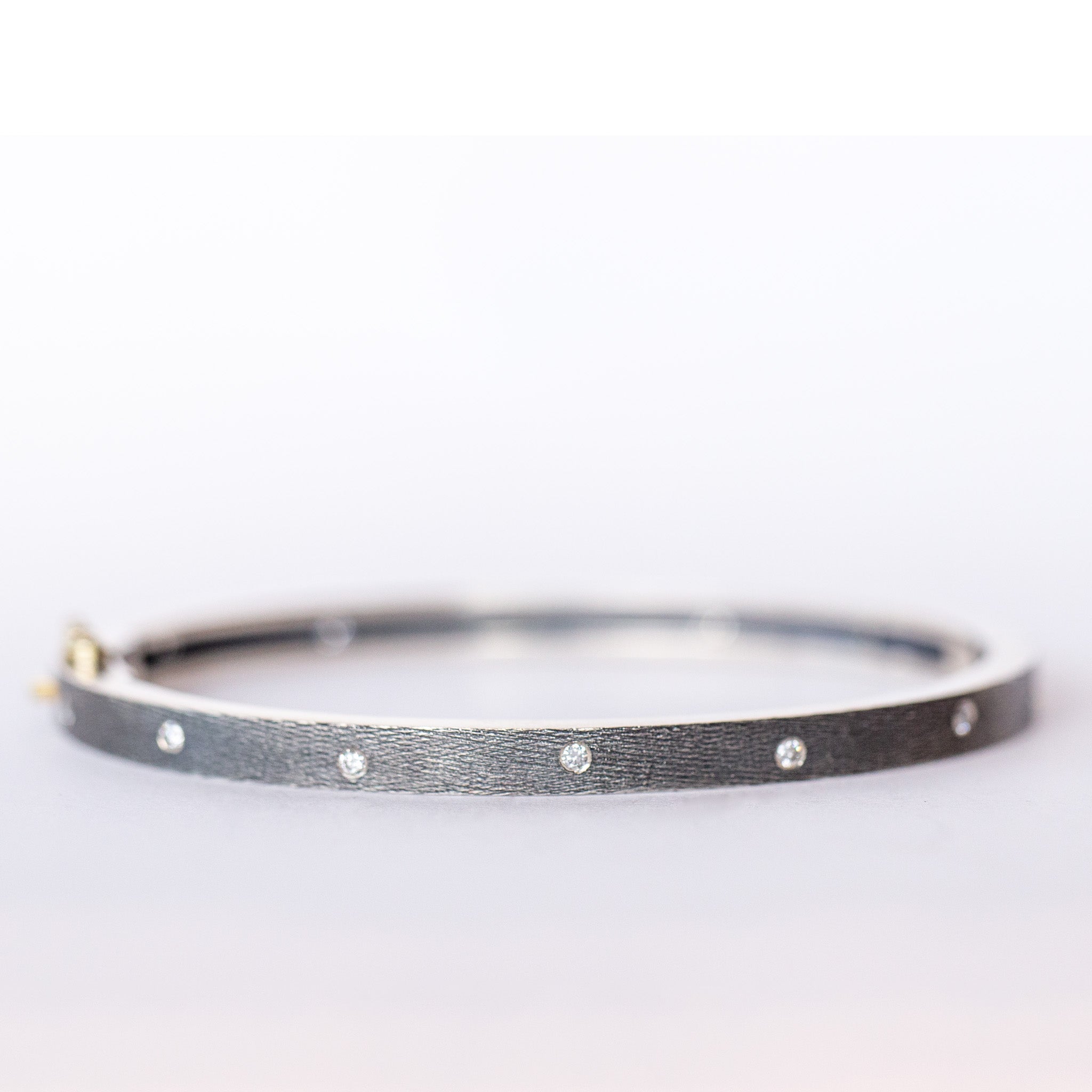 Carol 4mm Bangle