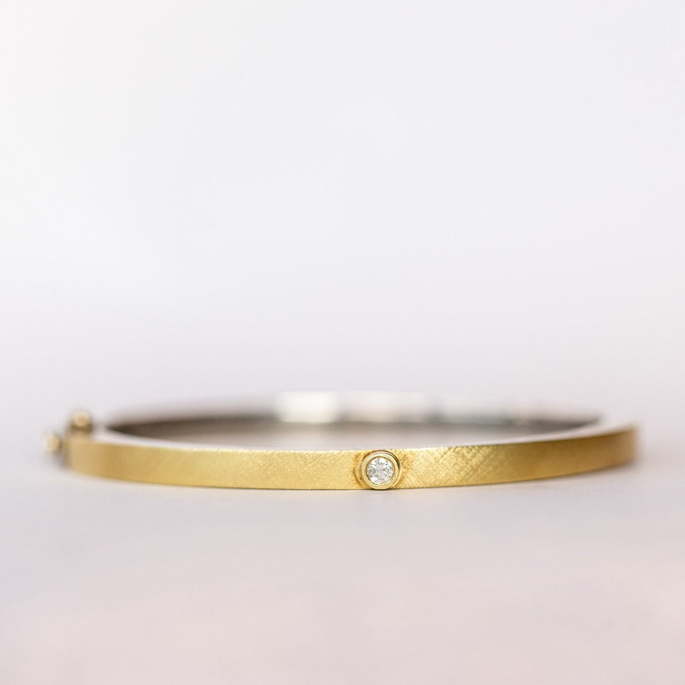 Junia 4mm Diamond Bangle