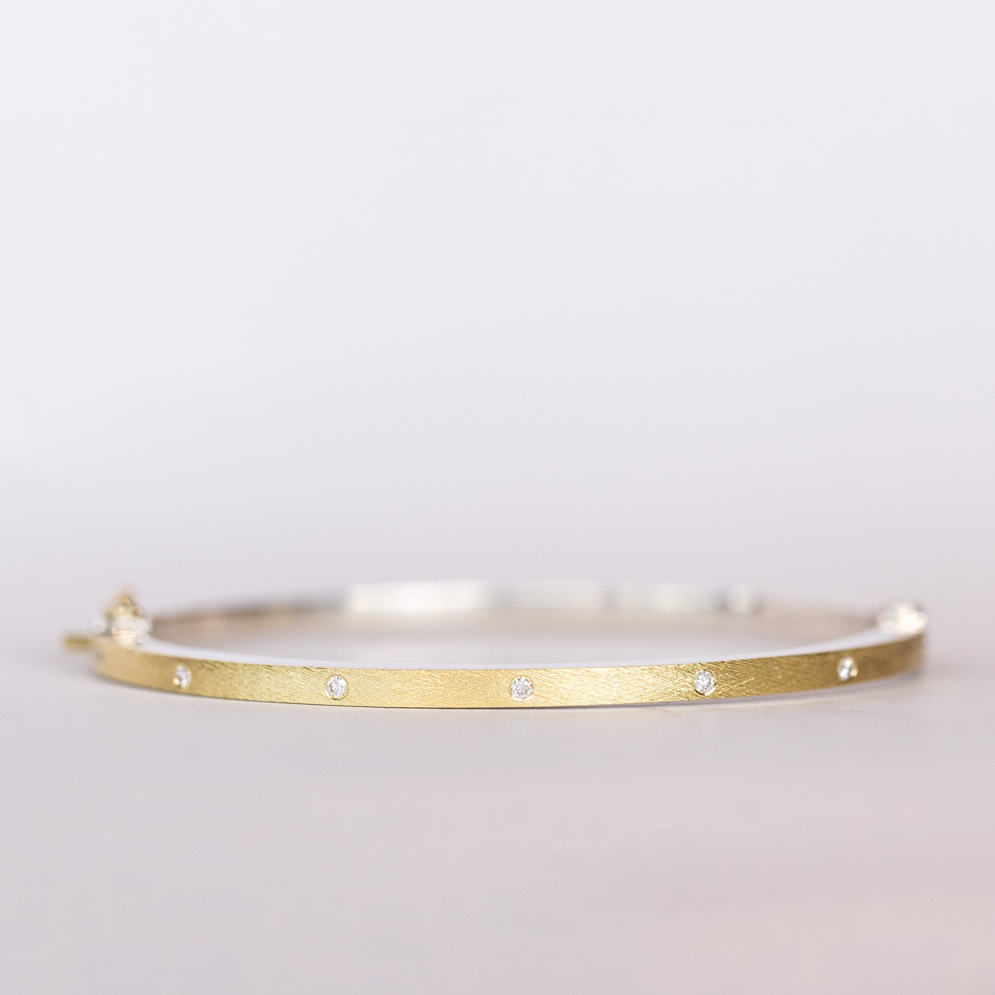 Orly 2.5mm Diamond Bangle