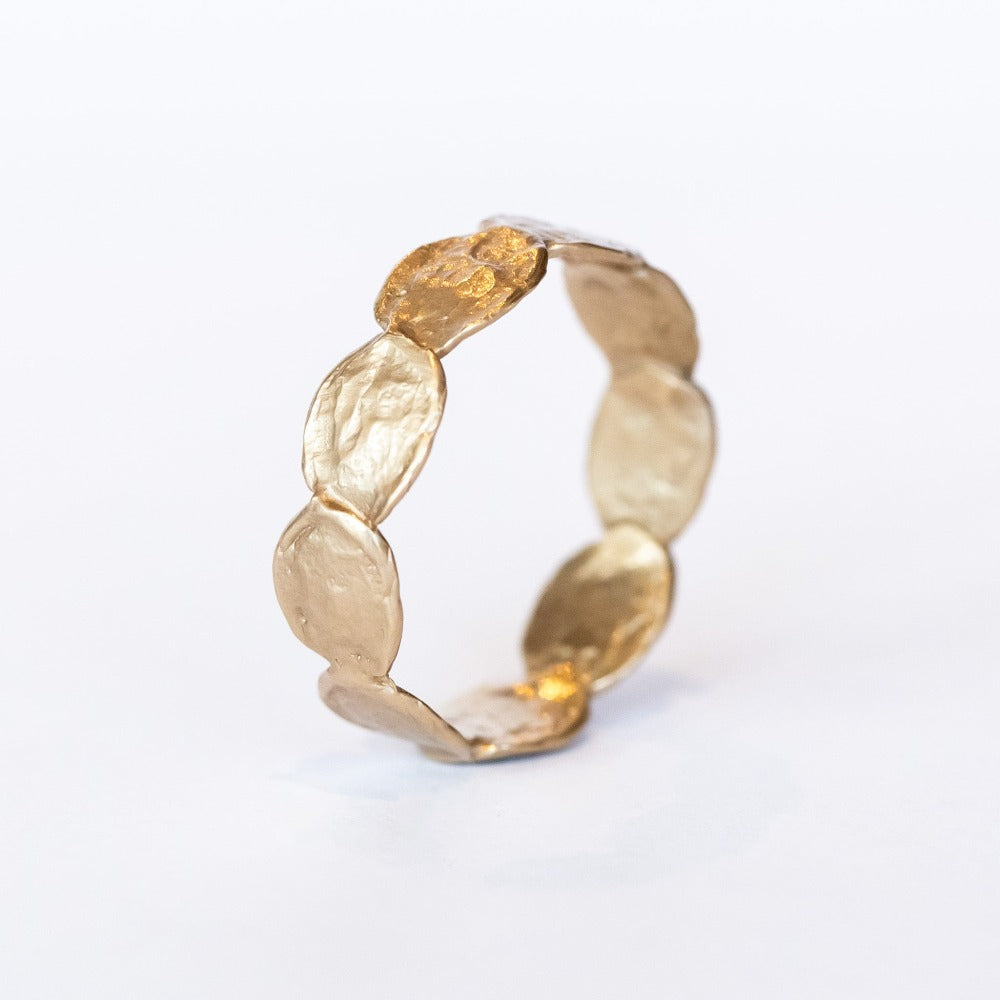 Victoria Cunningham | Large Circle Flakes Band