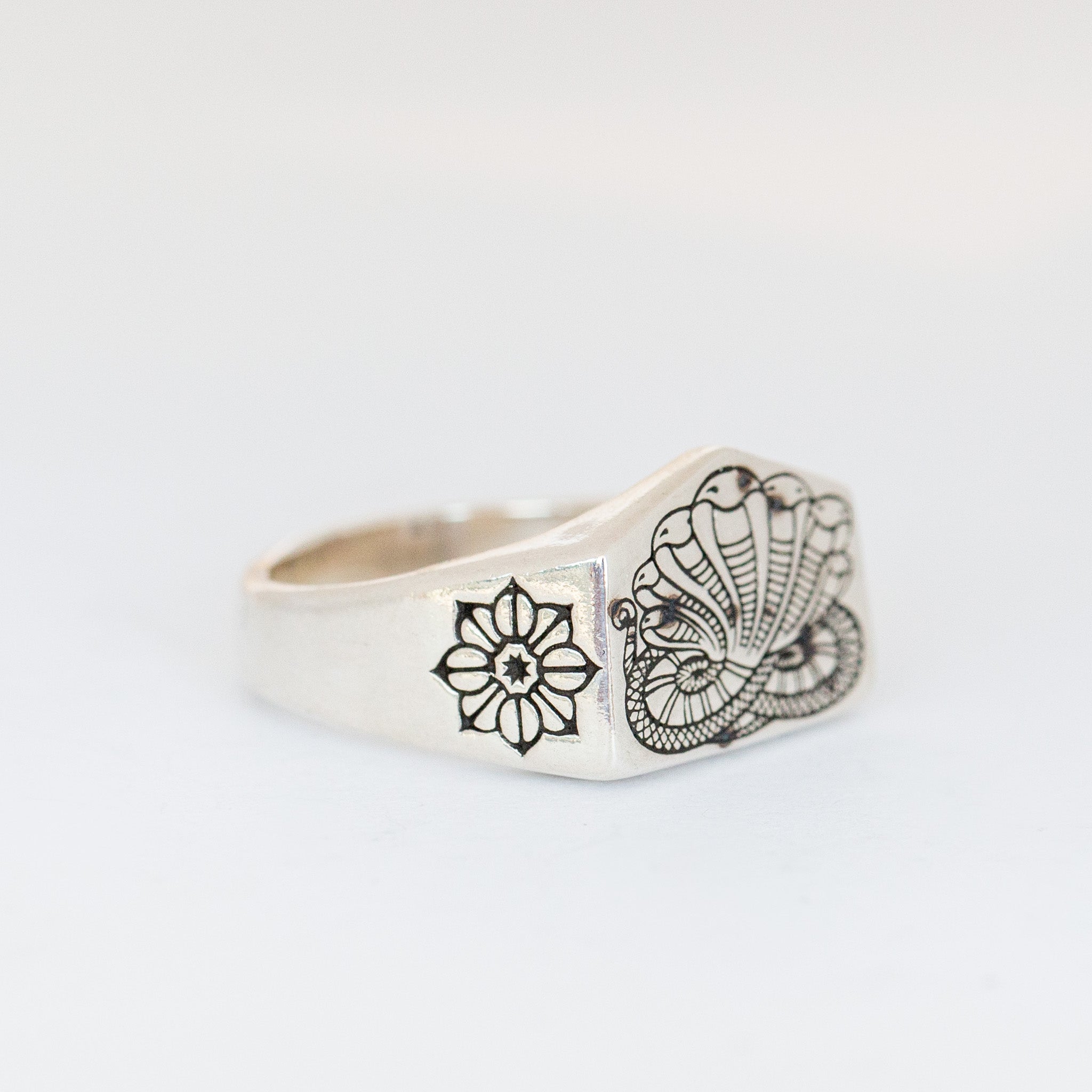 Naga Signet Ring