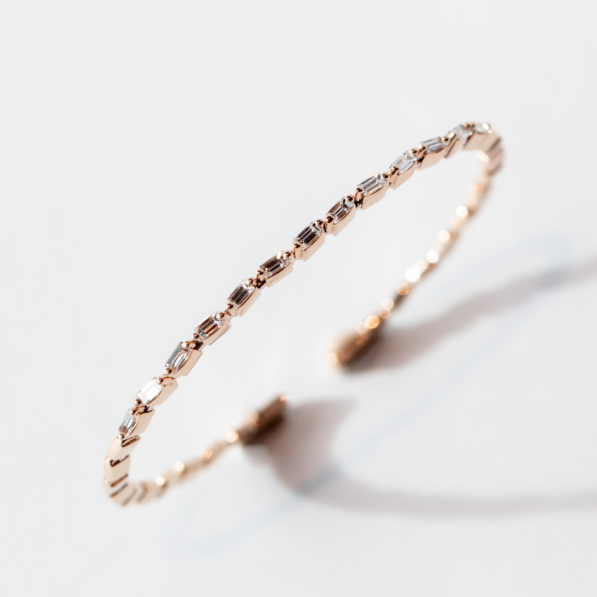 Suzanne Kalan | 18k Bold Thin Diamond Bangle