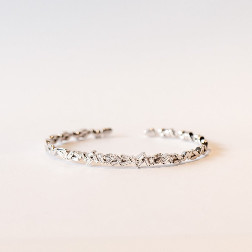 Suzanne Kalan | 18k Classic Fireworks Diamond Bangle