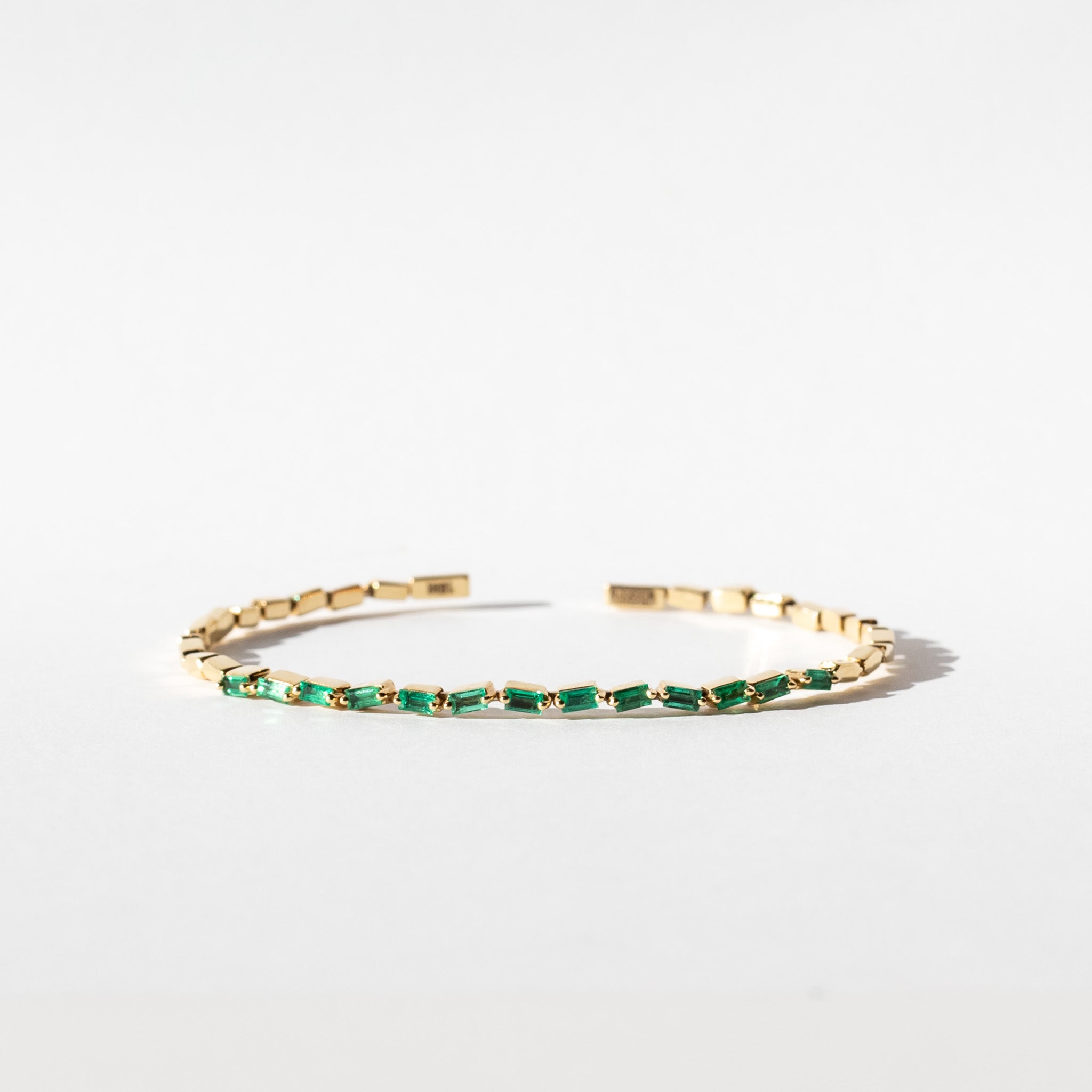 Suzanne Kalan | 18k Emerald Baguette Bangle