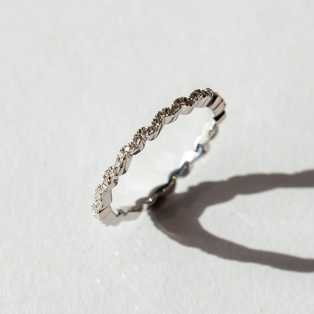Suzanne Kalan | 18k Ivy Diamond Eternity Band