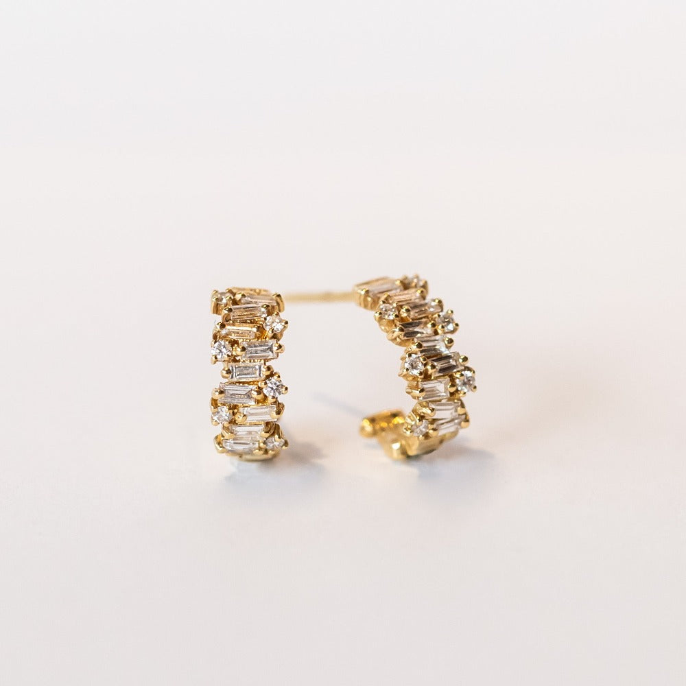 Suzanne Kalan | 18k Shimmer Huggie Earrings