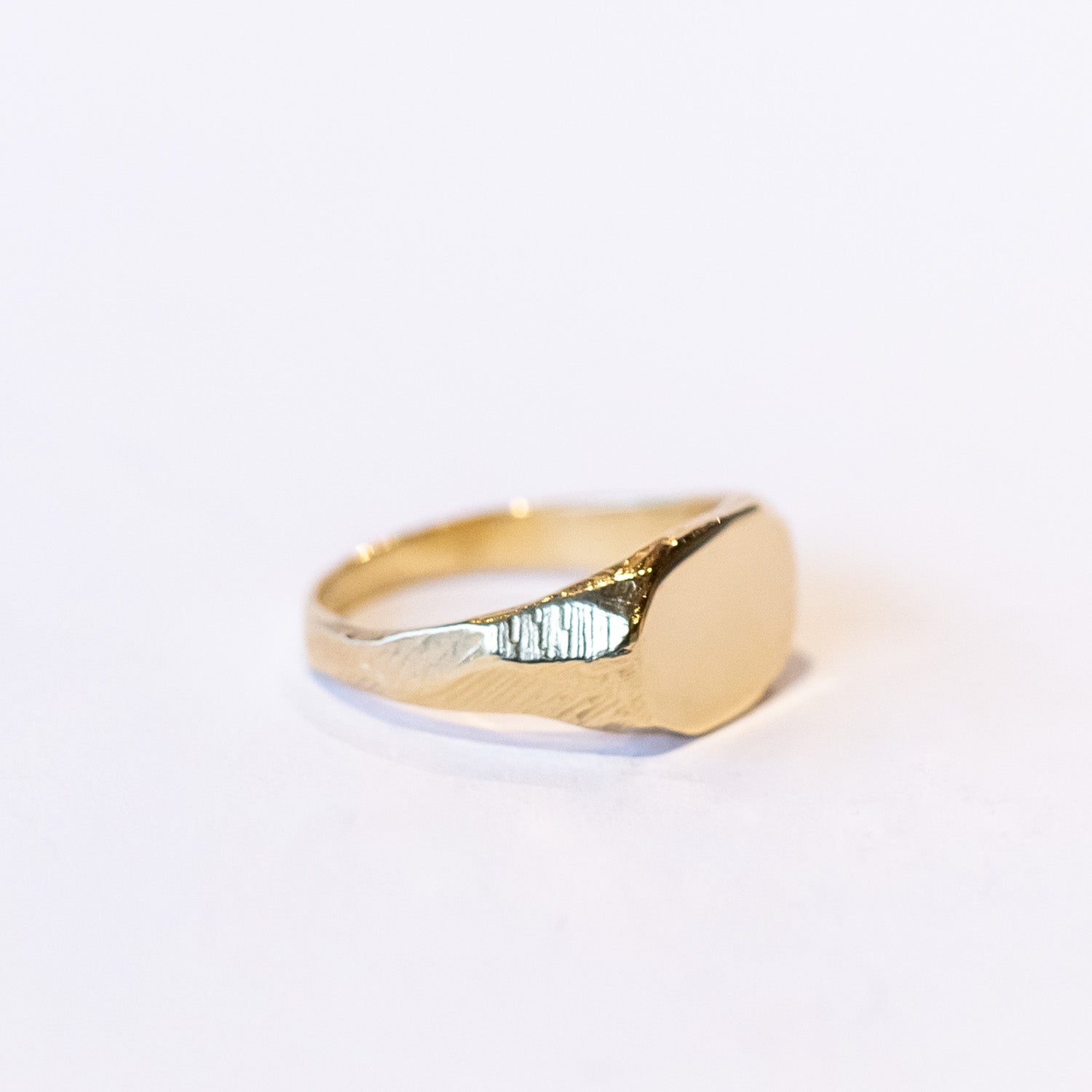 Petite Signet Ring in Carved Gold