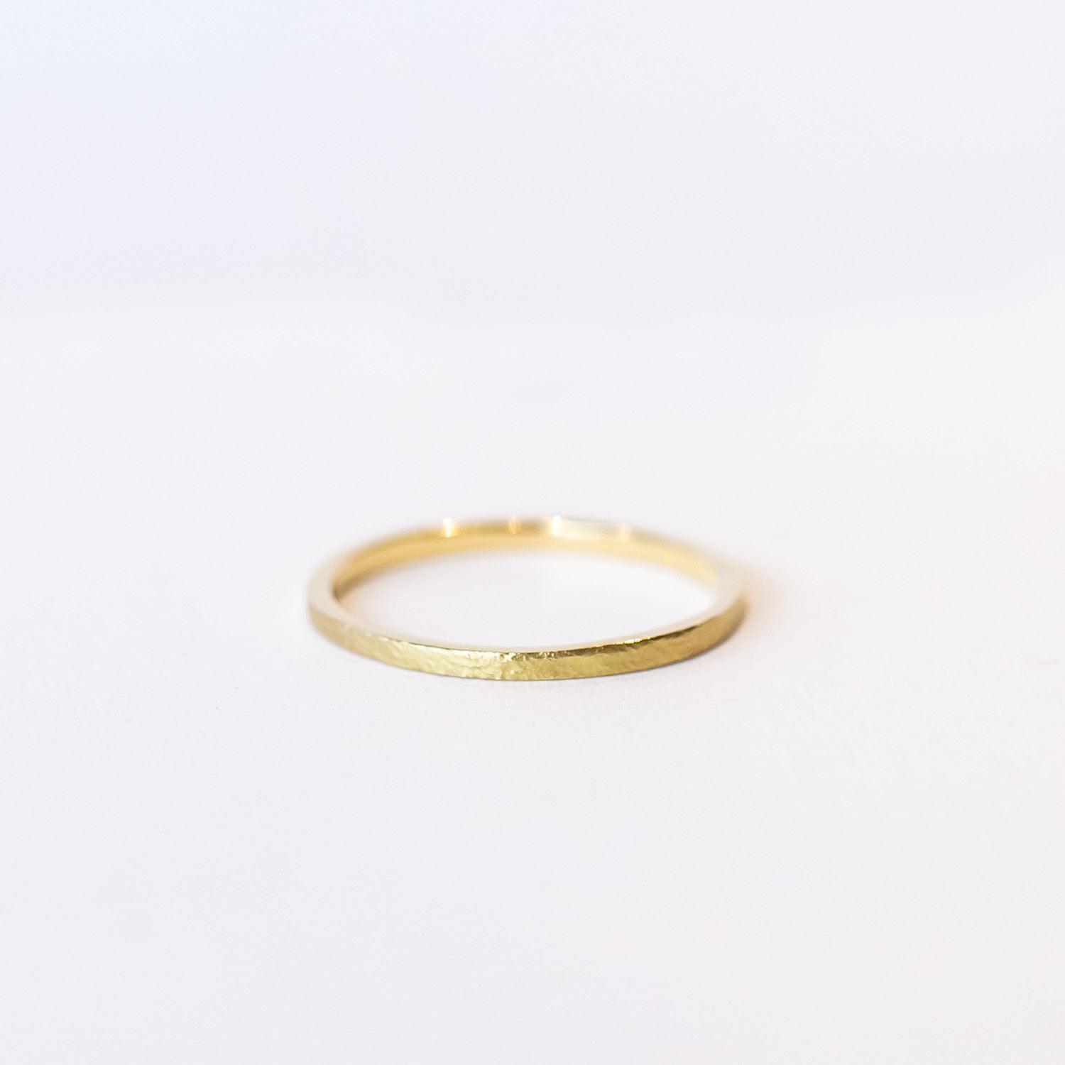 Satomi Kawakita | 1.5mm Rough Textured Square Band