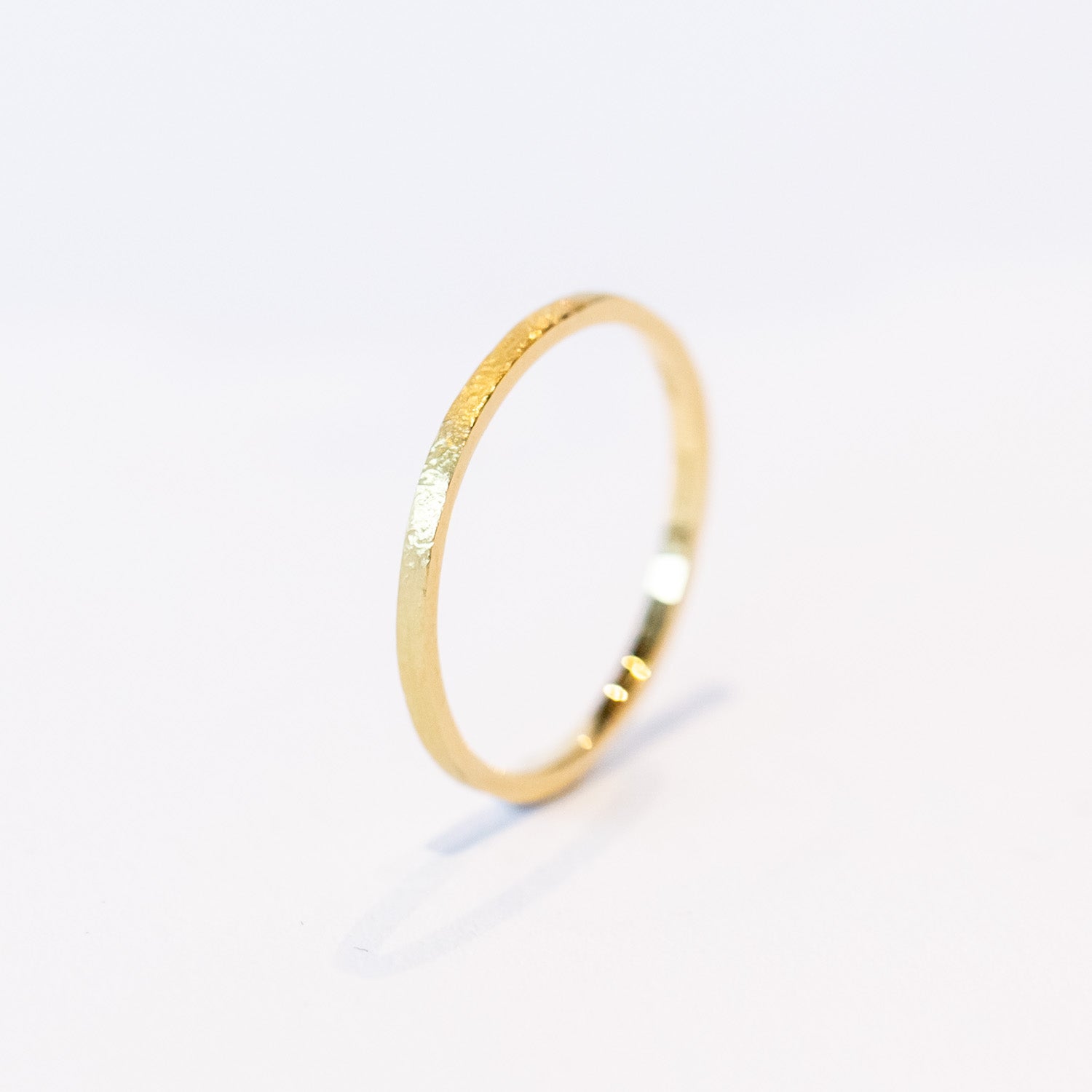 Satomi Kawakita | 1.5mm Rough Textured Square Band