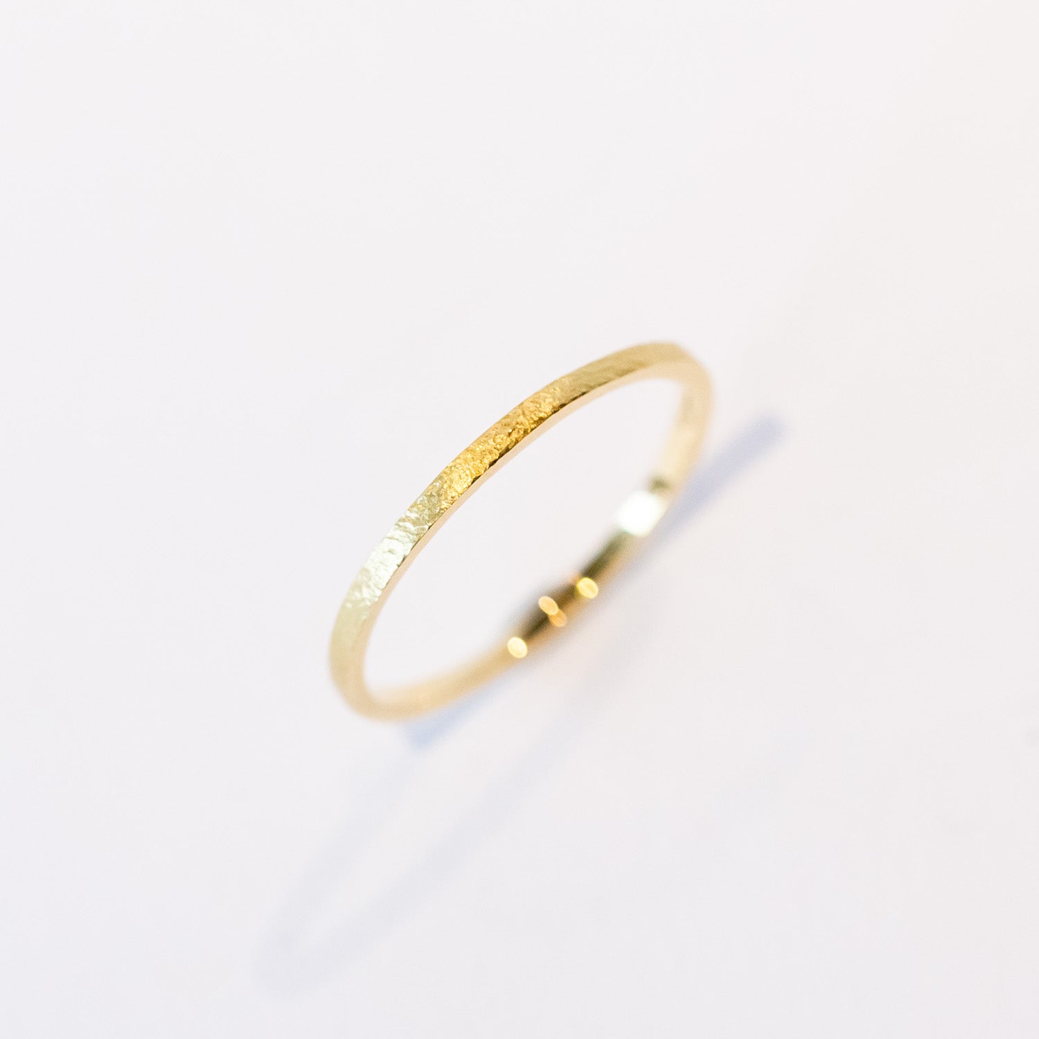Satomi Kawakita | 1.5mm Rough Textured Square Band