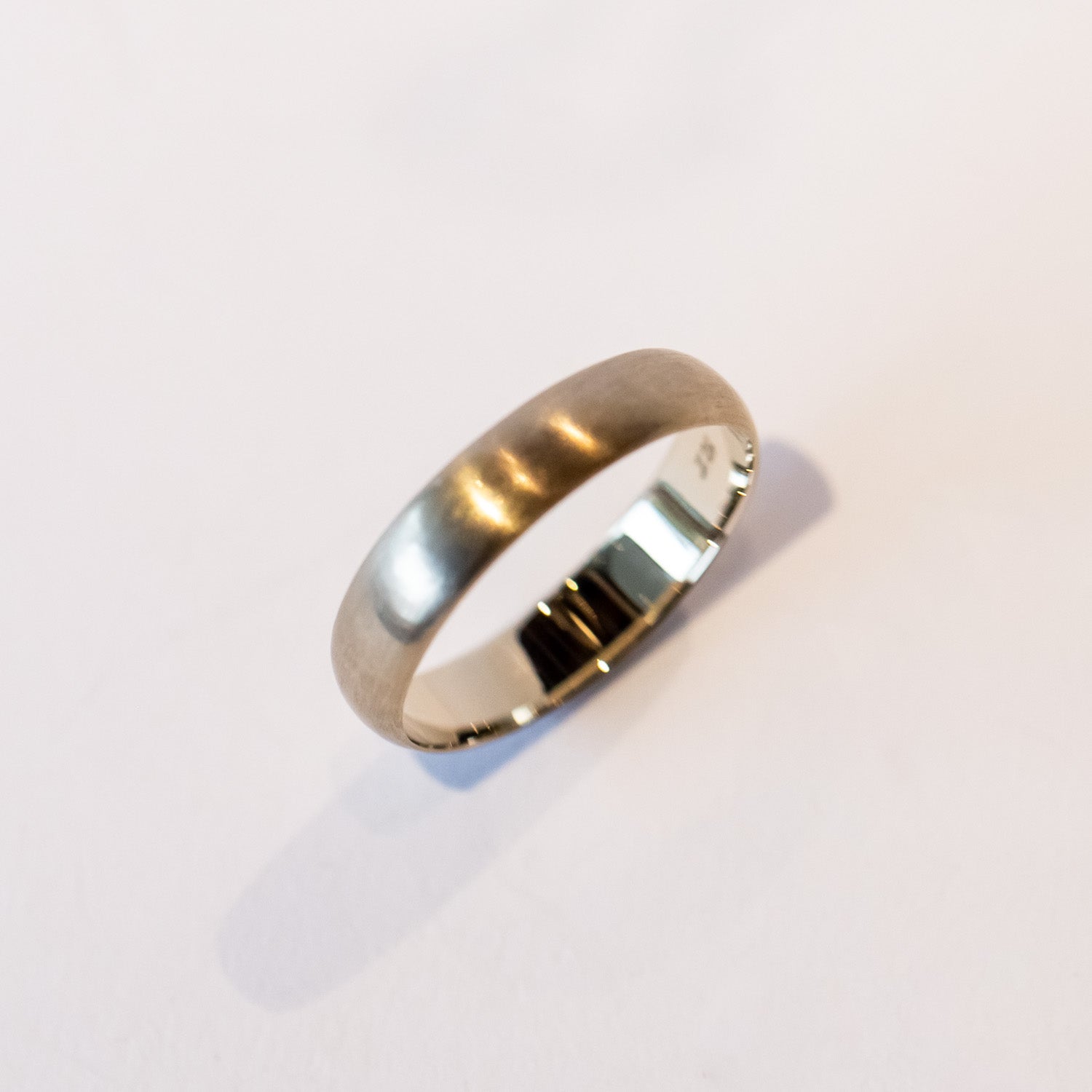 Satomi Kawakita | 4.3mm Rounded Bare Band