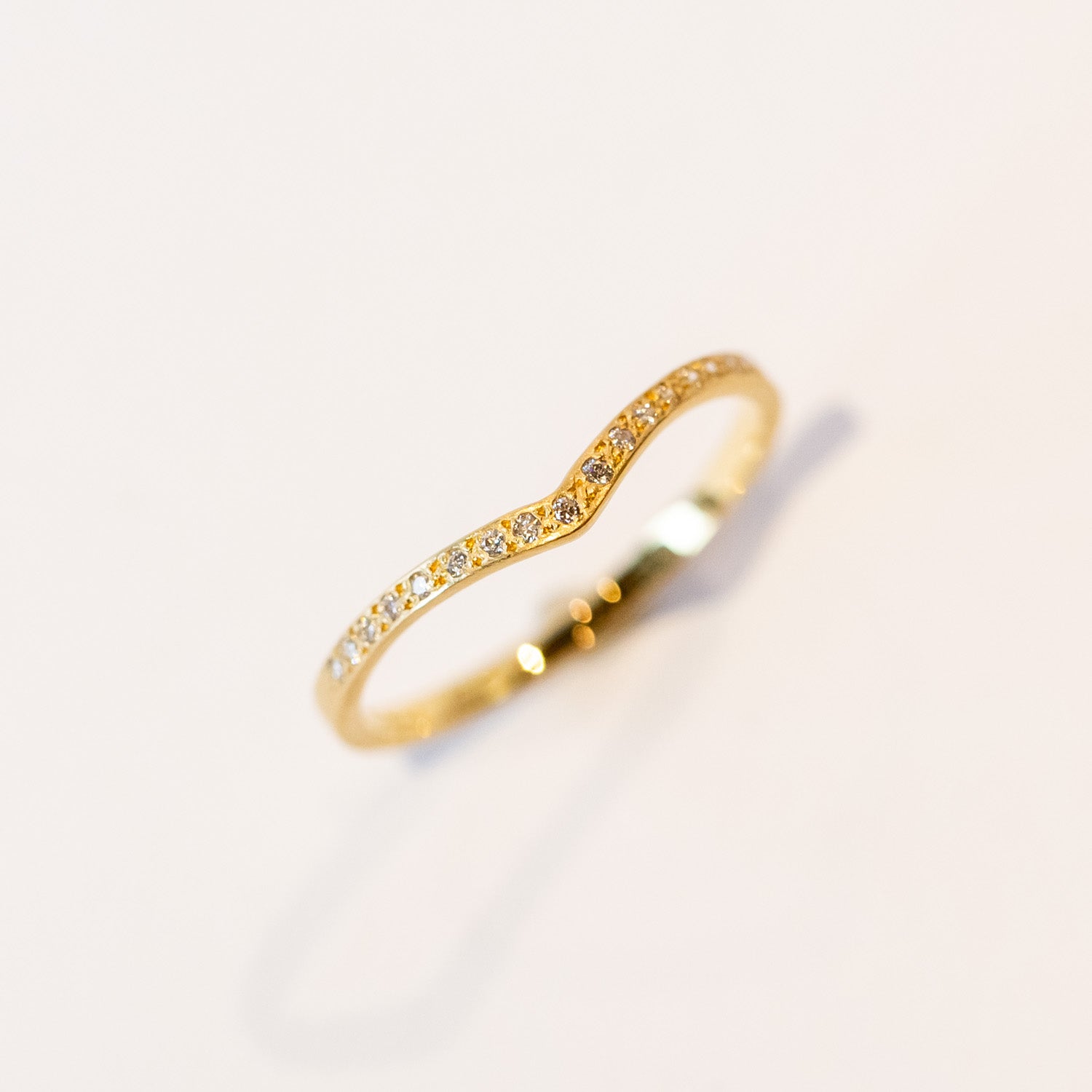 Satomi Kawakita | White Diamond Cresting Contour Band