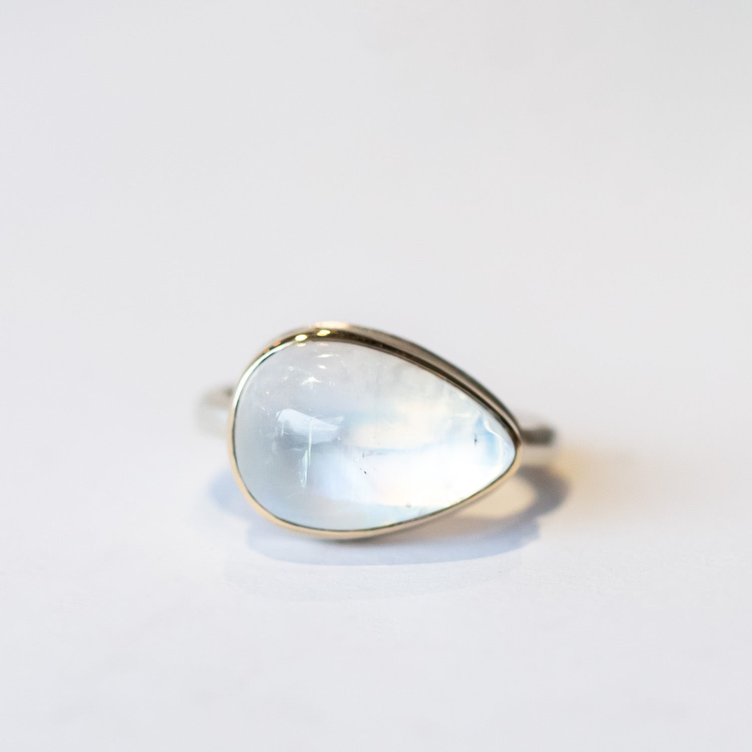 Jamie Joseph Smooth Teardrop White Rainbow Moonstone Ring – LAPIS