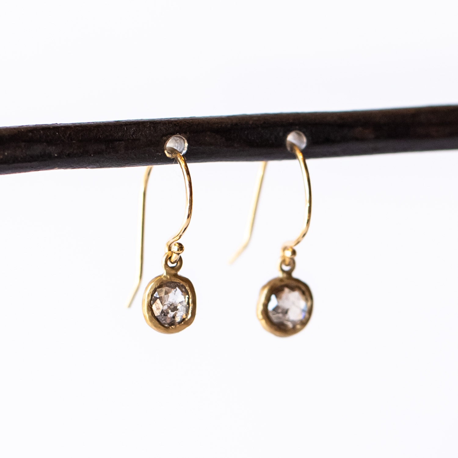 Sarah Swell | One-of-a-Kind Raindrop Diamond Dangle Earrings