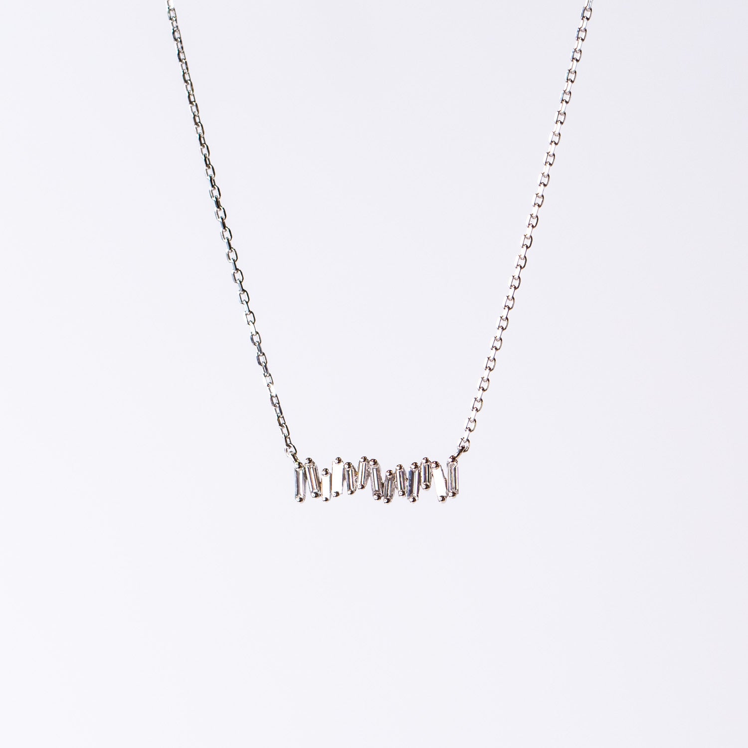 Suzanne Kalan | 18k Petite Classic Baguette Diamond Bar Necklace