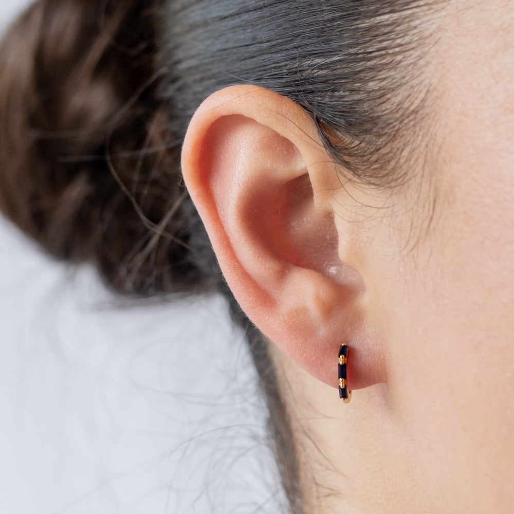 Suzanne Kalan | 18k Bold Triple Dark Blue Sapphire Hoops