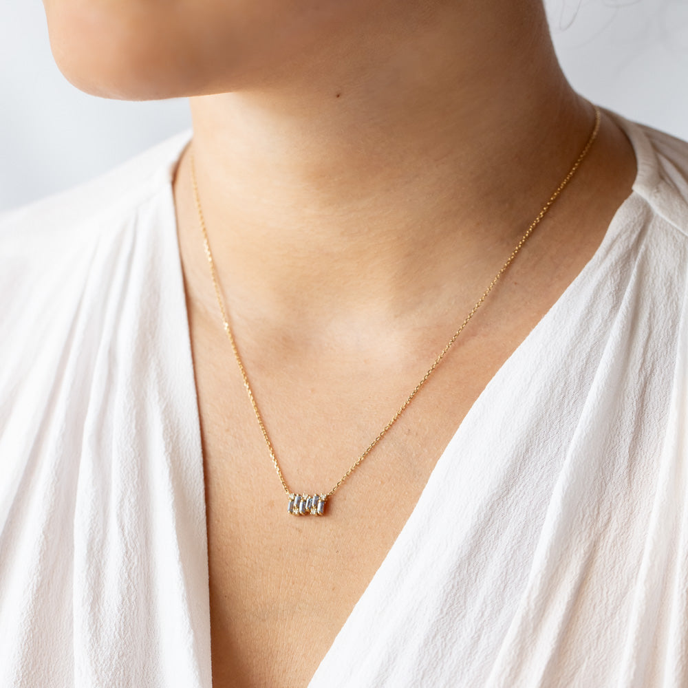 Suzanne Kalan | 18k Small Shimmer Light Blue Sapphire Bar Necklace