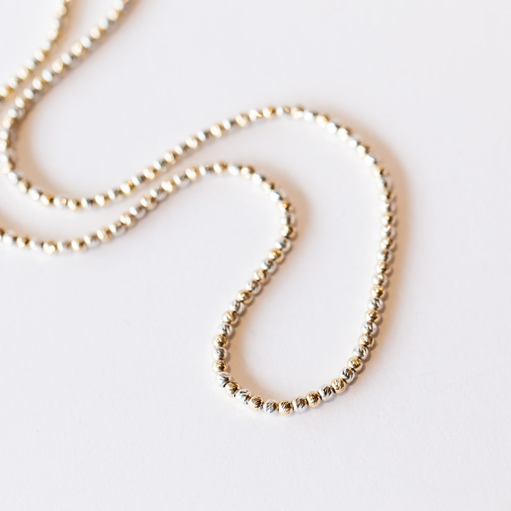 Alternating Sparkly Beaded Necklace