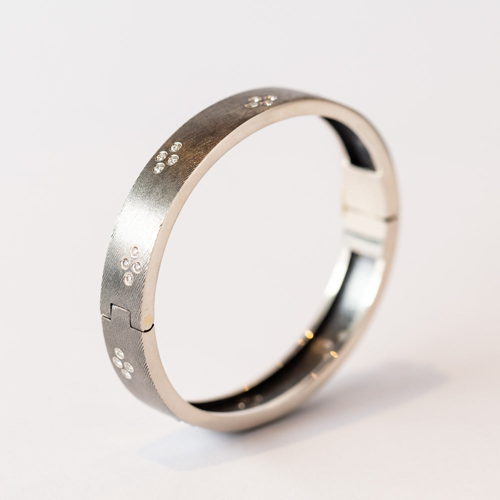 Maru 8mm Silver and Diamond Bangle