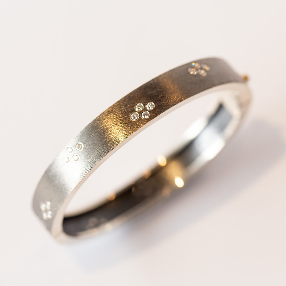Maru 8mm Silver and Diamond Bangle