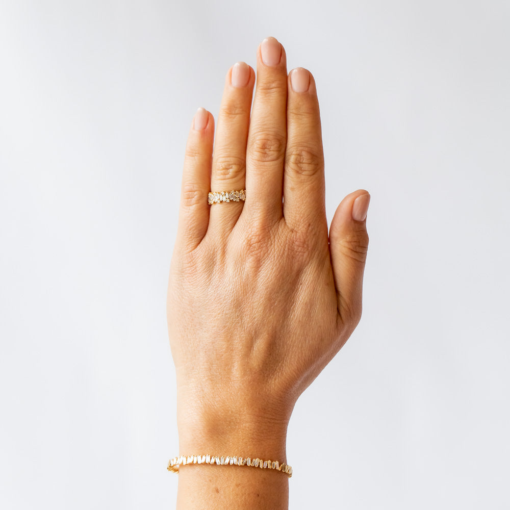 Suzanne Kalan | 18k Classic Diamond Shimmer Eternity Band