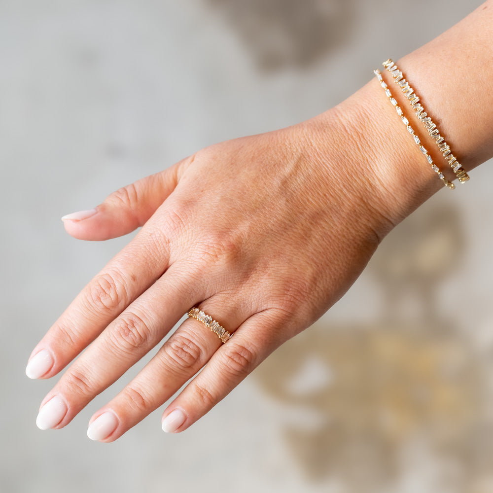 Suzanne Kalan | 18k Bold Thin Diamond Bangle