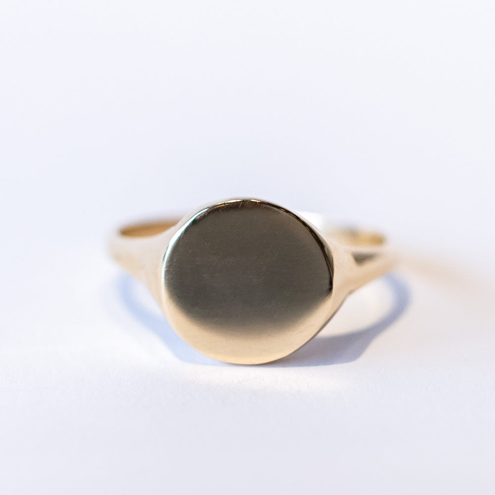 Gold Circle Signet Ring