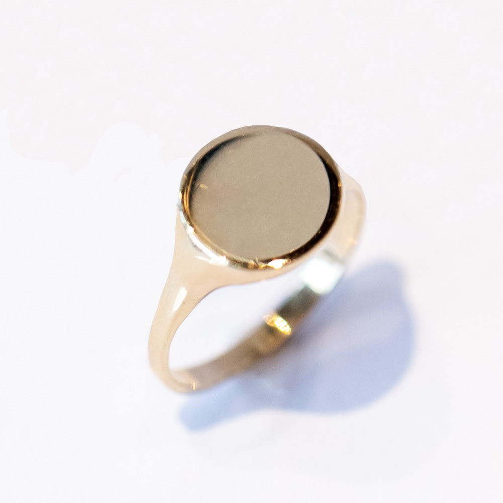Gold Circle Signet Ring