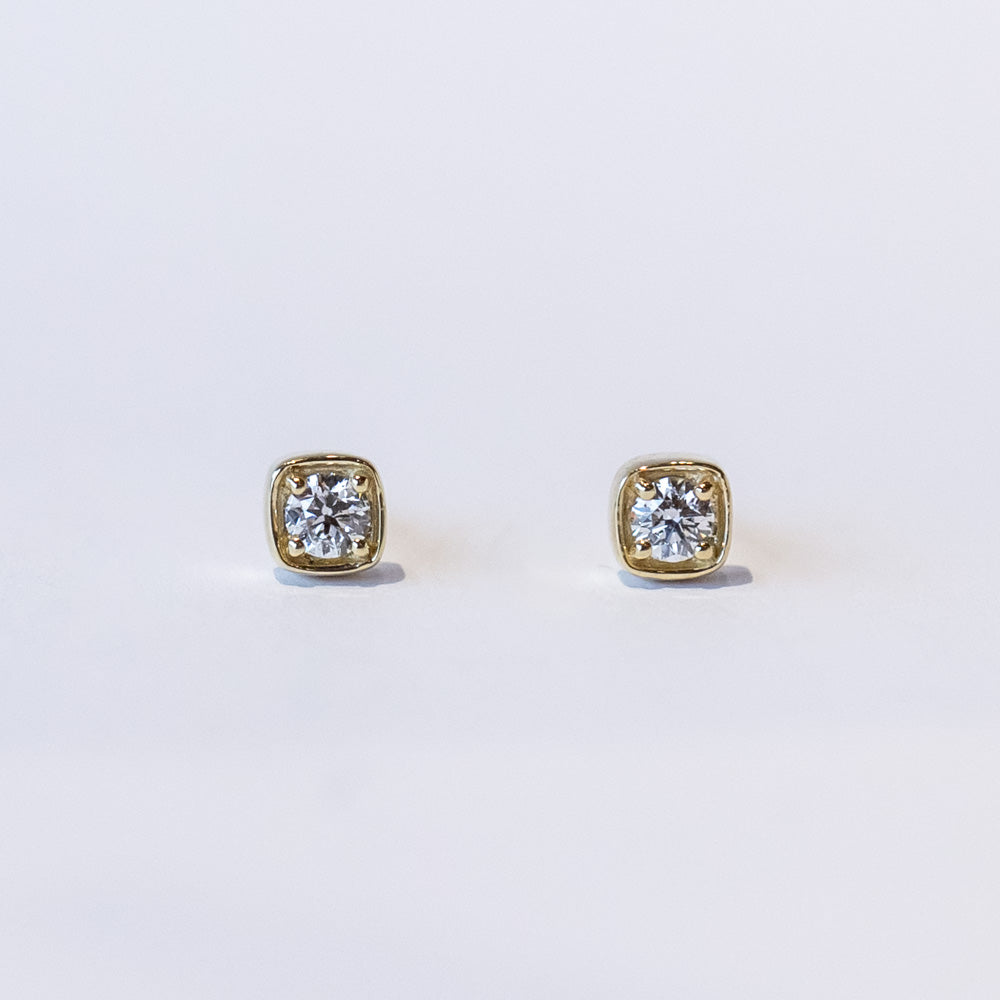 Grande Diamond Ace Stud Earrings