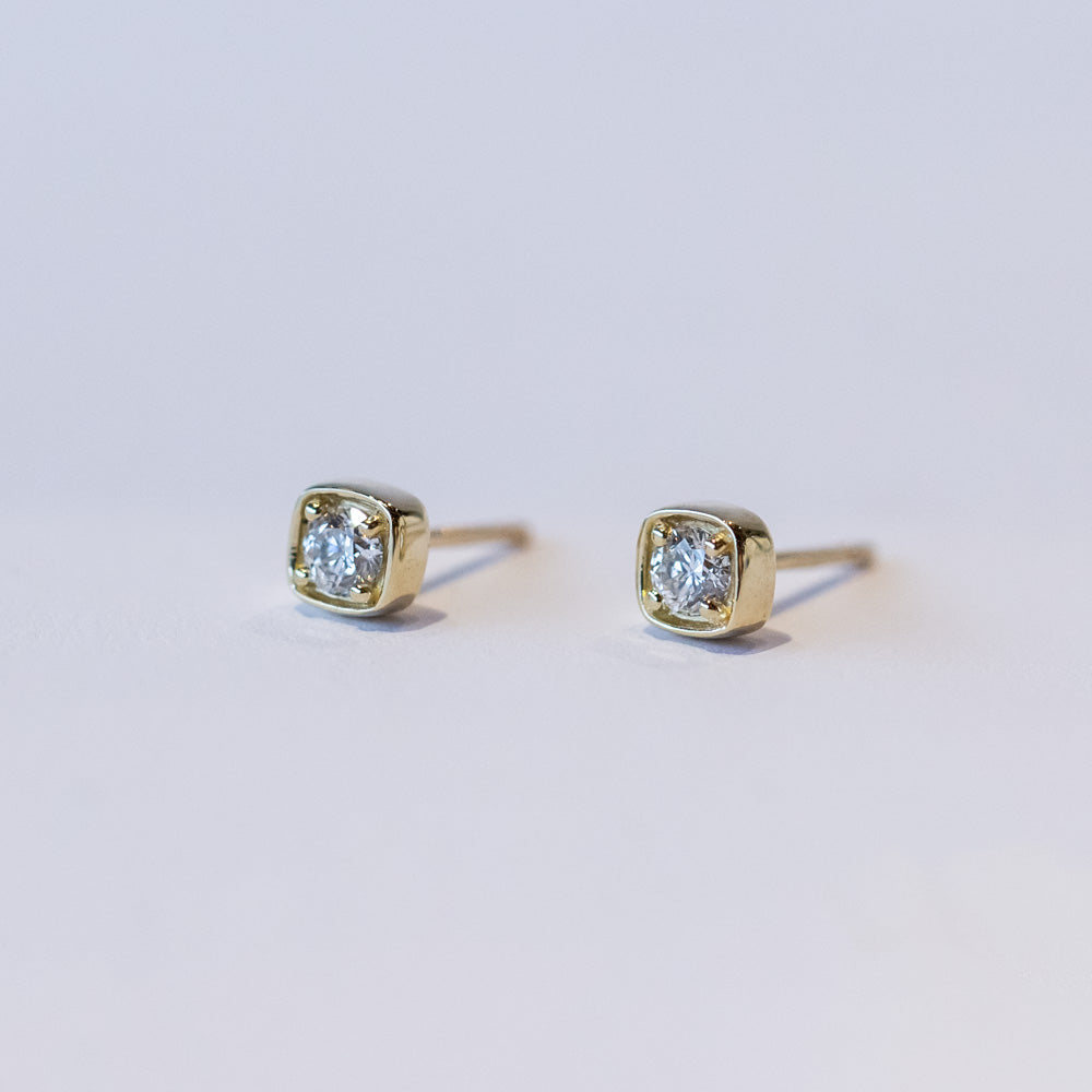 Grande Diamond Ace Stud Earrings