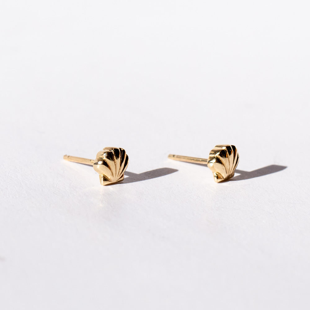 Petite Scallop Shell Stud Earrings