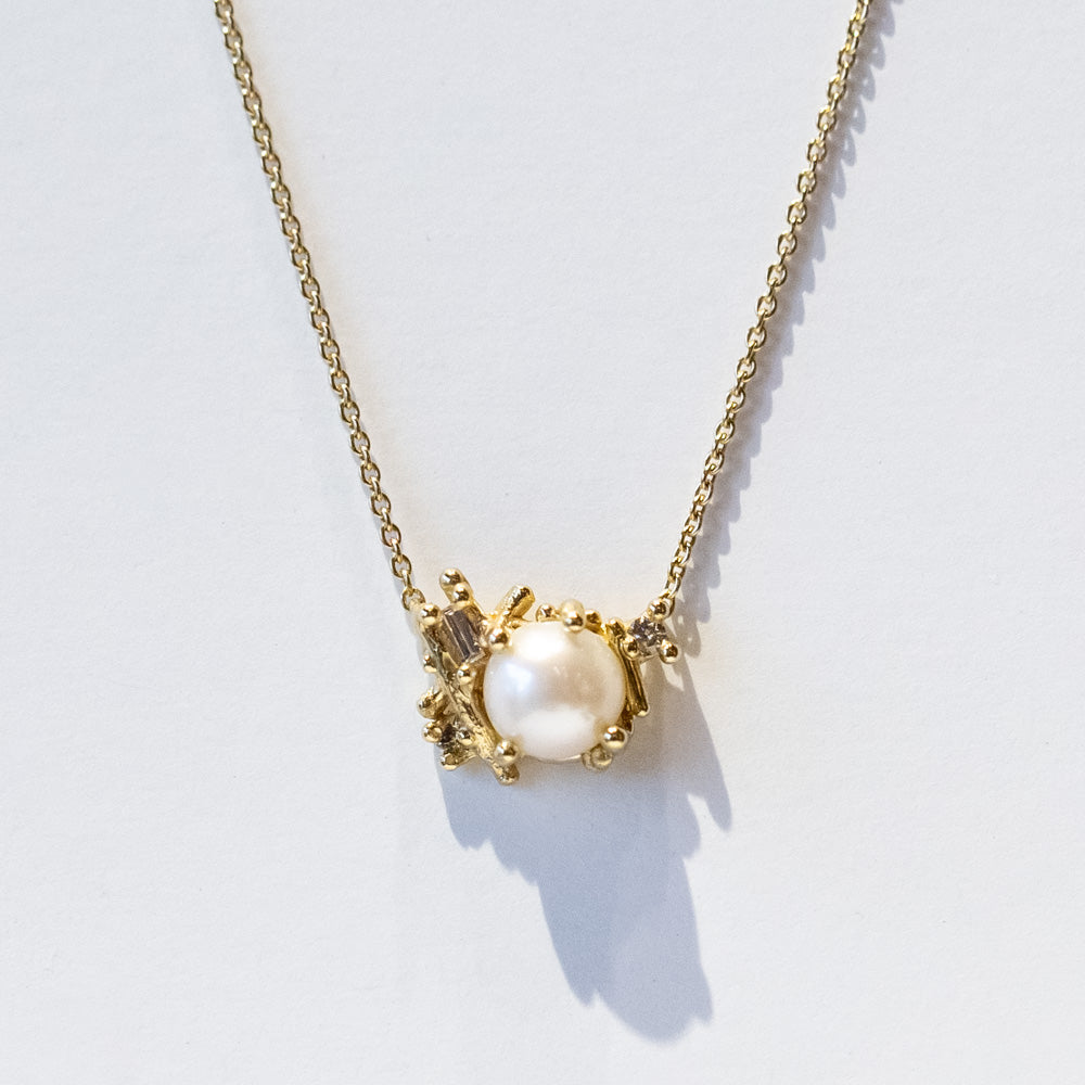 Ruth Tomlinson | Baguette Diamond Encrusted Pearl Necklace