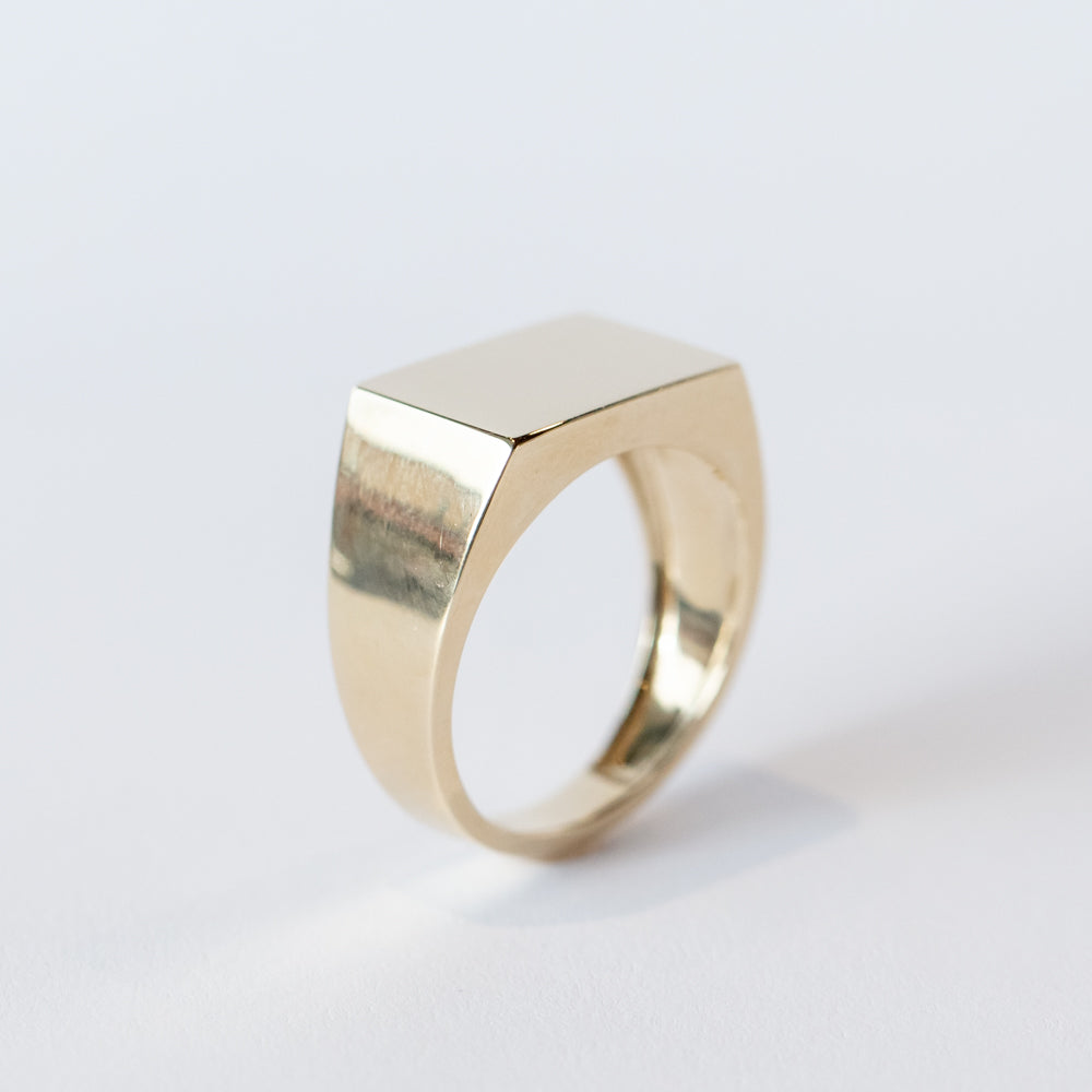 Noble Signet Ring (Blank)