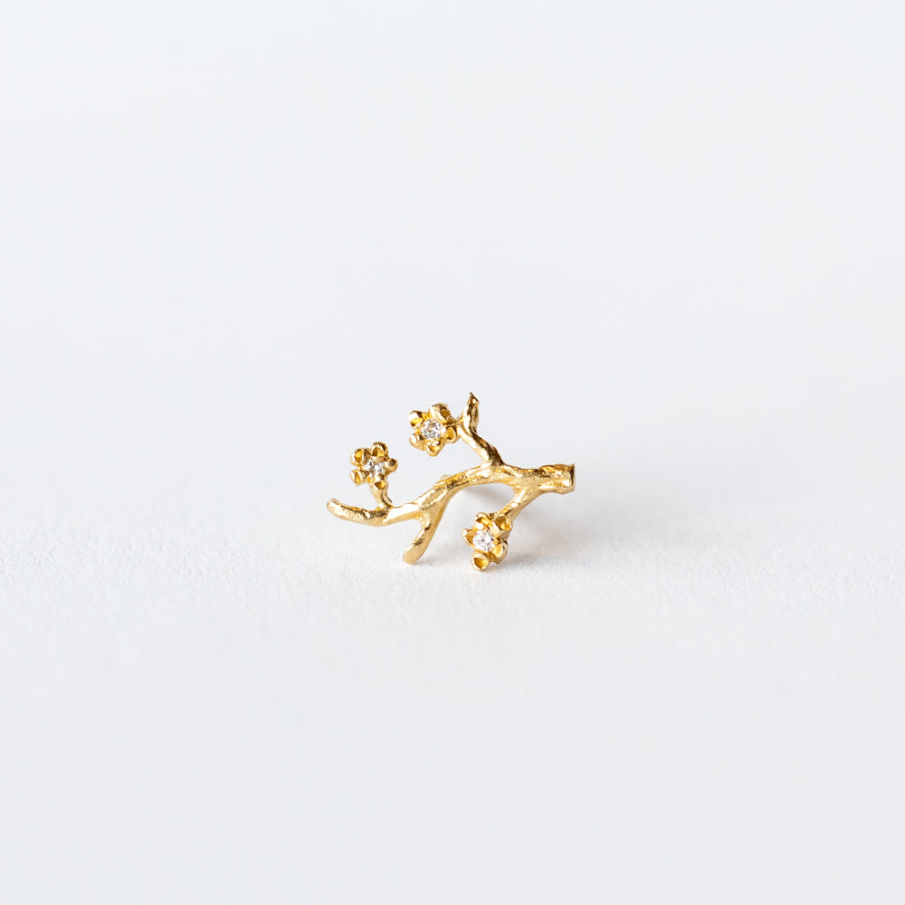 Victoria Cunningham | Branch Stud Earring with Three Diamonds (Single)