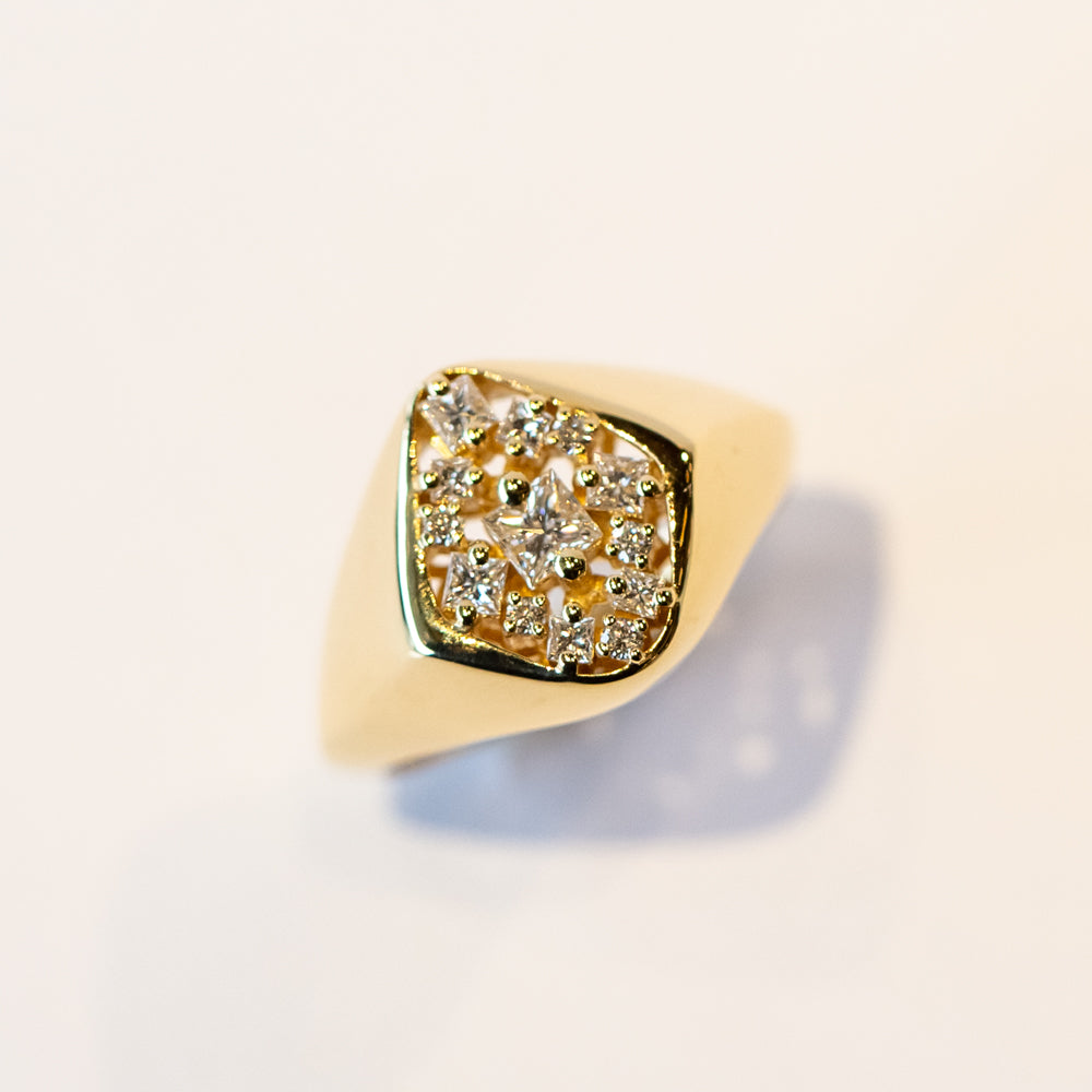 Suzanne Kalan | 18k La Fantaisie Star Diamond Signet Ring