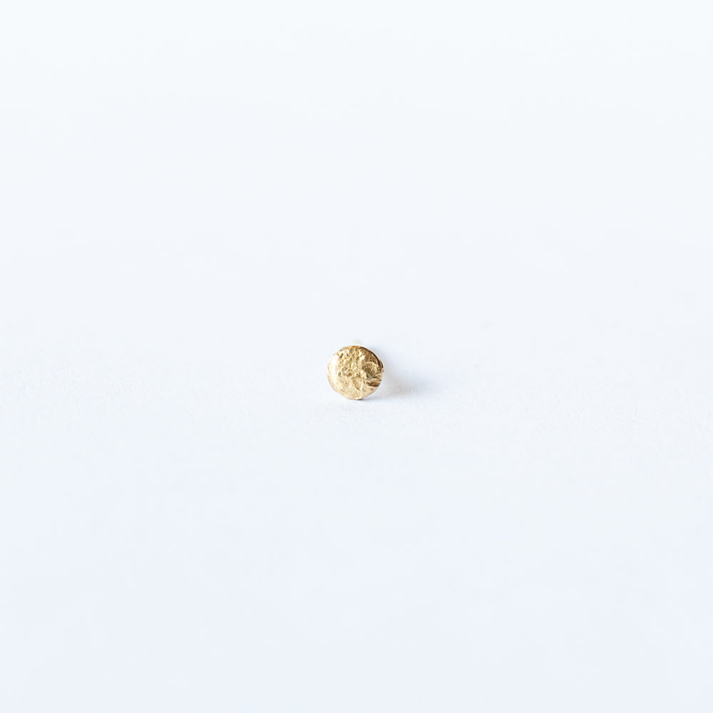 Victoria Cunningham | Tiny Disk Stud Earring (Single)
