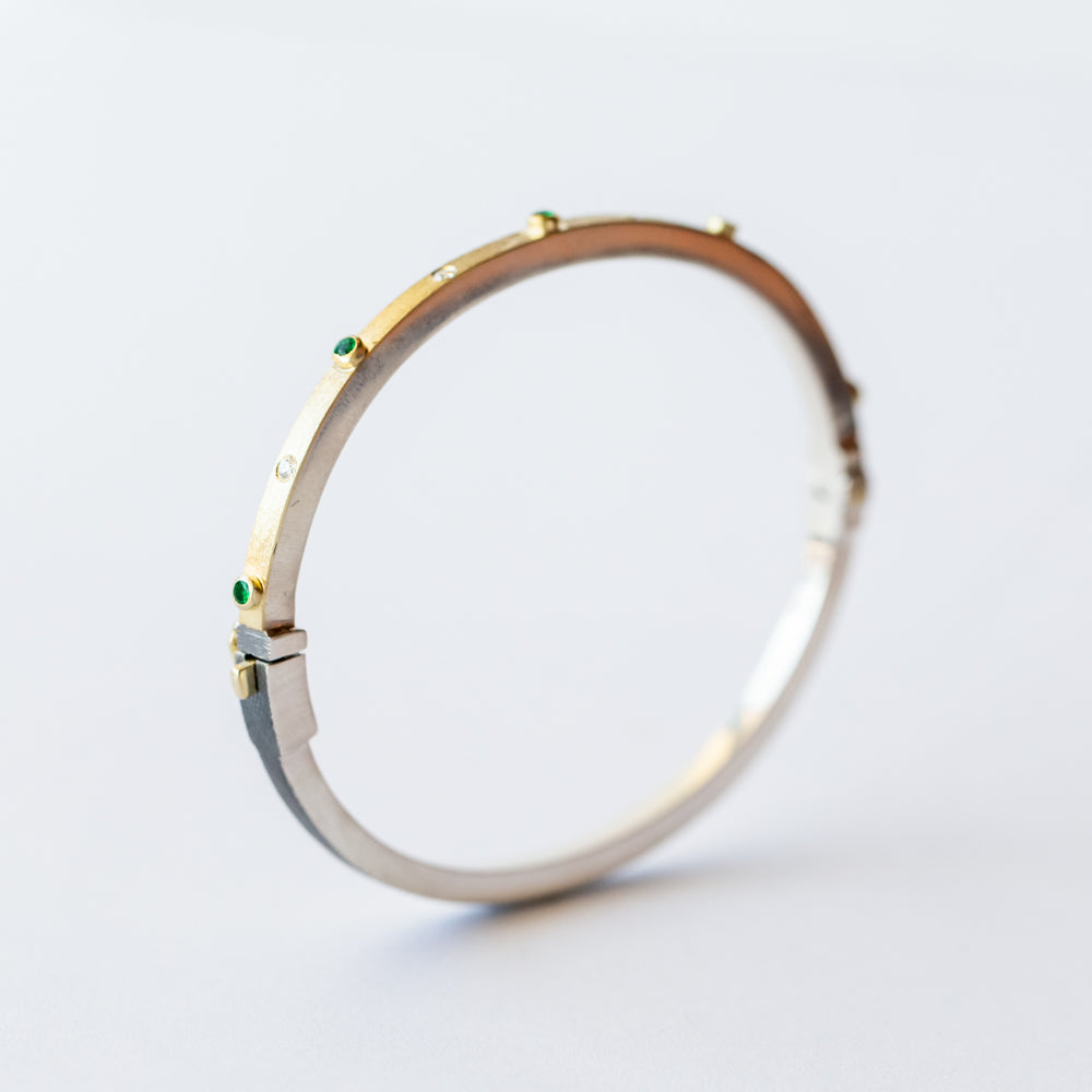 Junia 2.5mm Silver, Gold, Emerald and Diamond Bangle