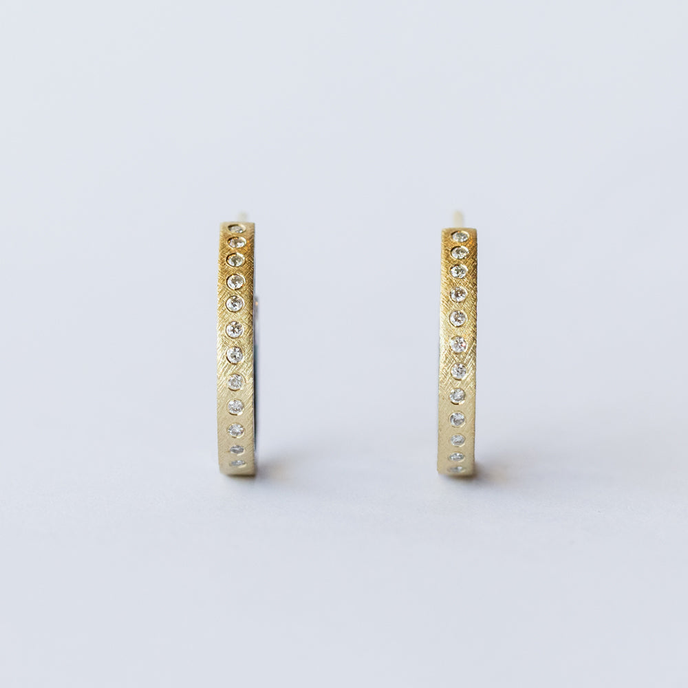 Mina Small Hoop Earrings