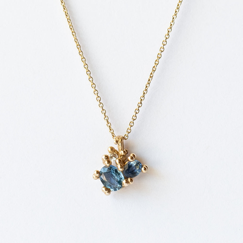 Sapphire Cluster Pendant Necklace with Diamond