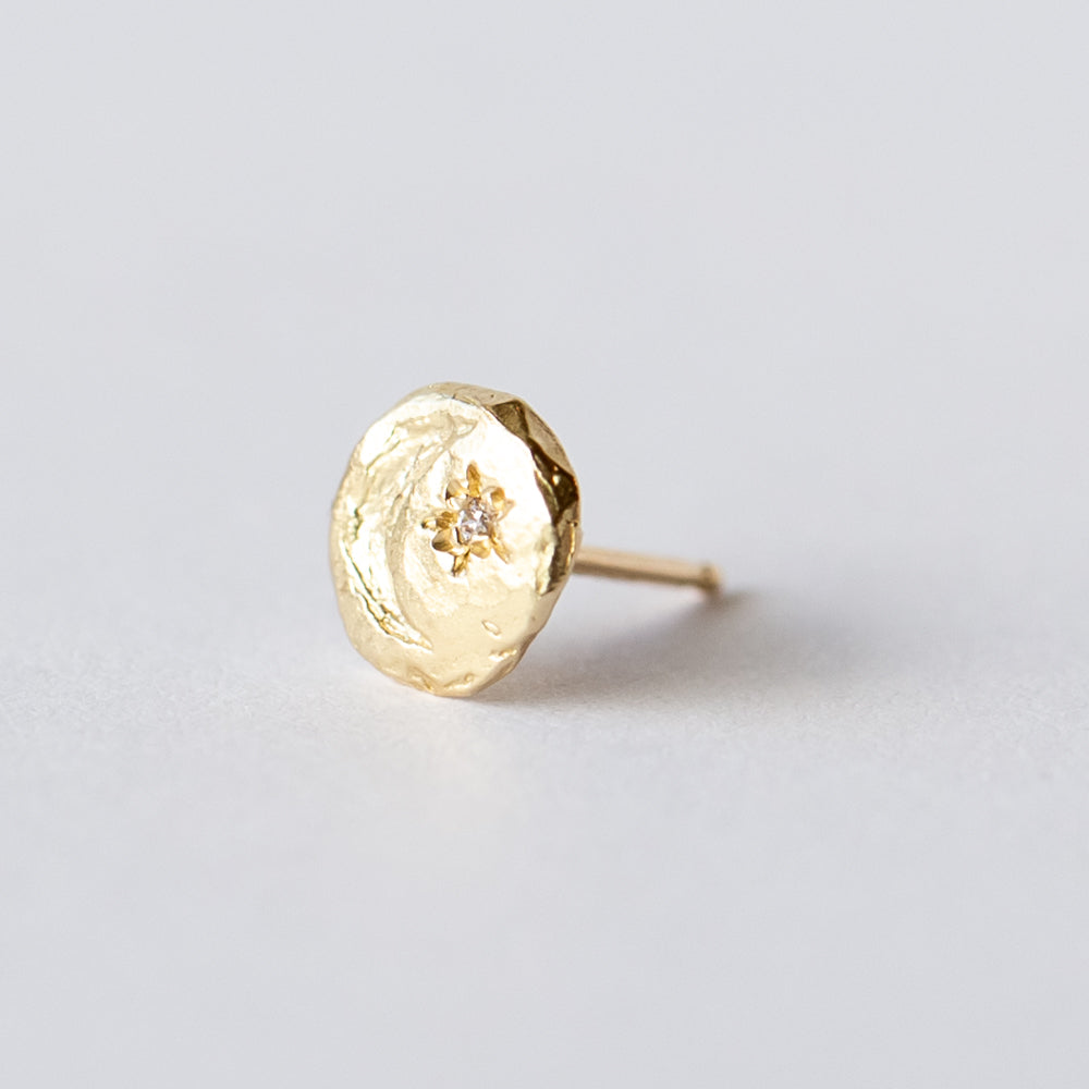 Victoria Cunningham | Stamped Moon and Star Stud Earring with Diamond (Single)