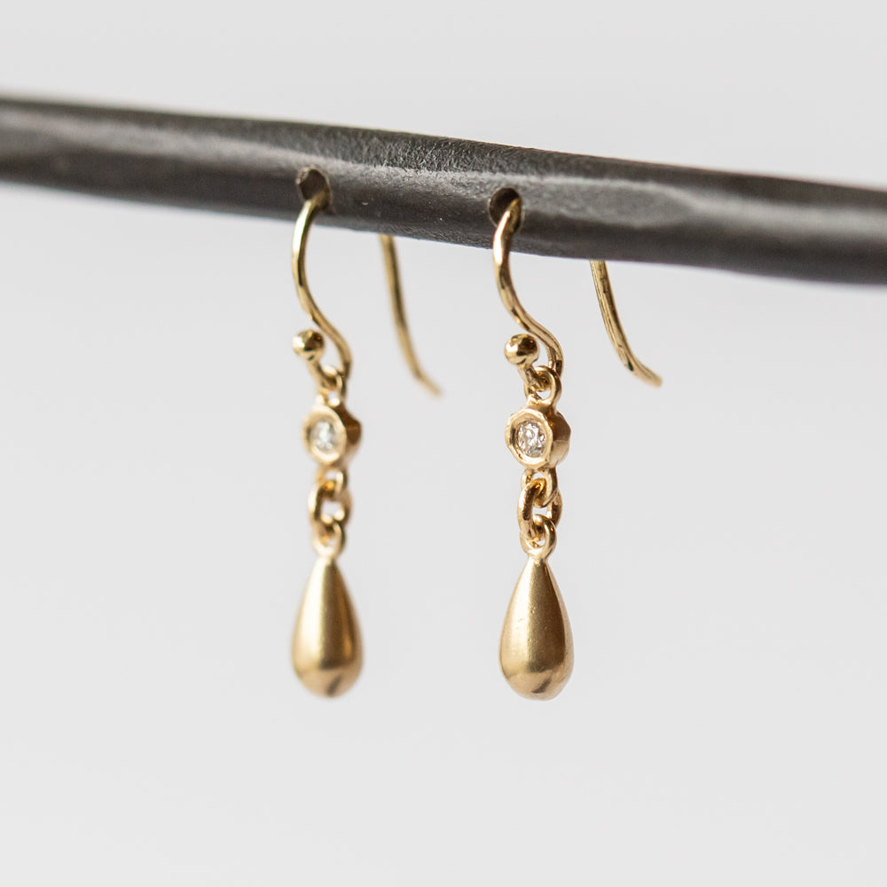 Victoria Cunningham | Teardrop Diamond Drop Earrings