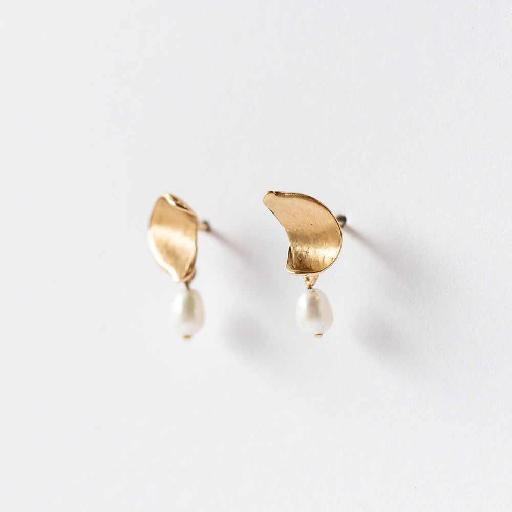 Wwake | Pearl Dewdrop Earrings