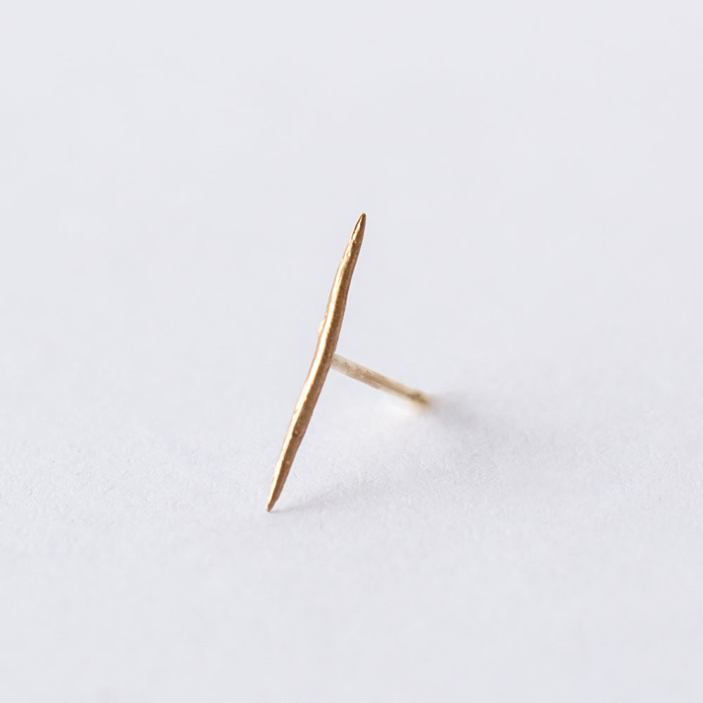 Stick Wisp Stud Earring (Single)