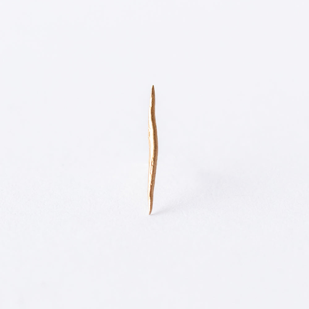 Stick Wisp Stud Earring (Single)