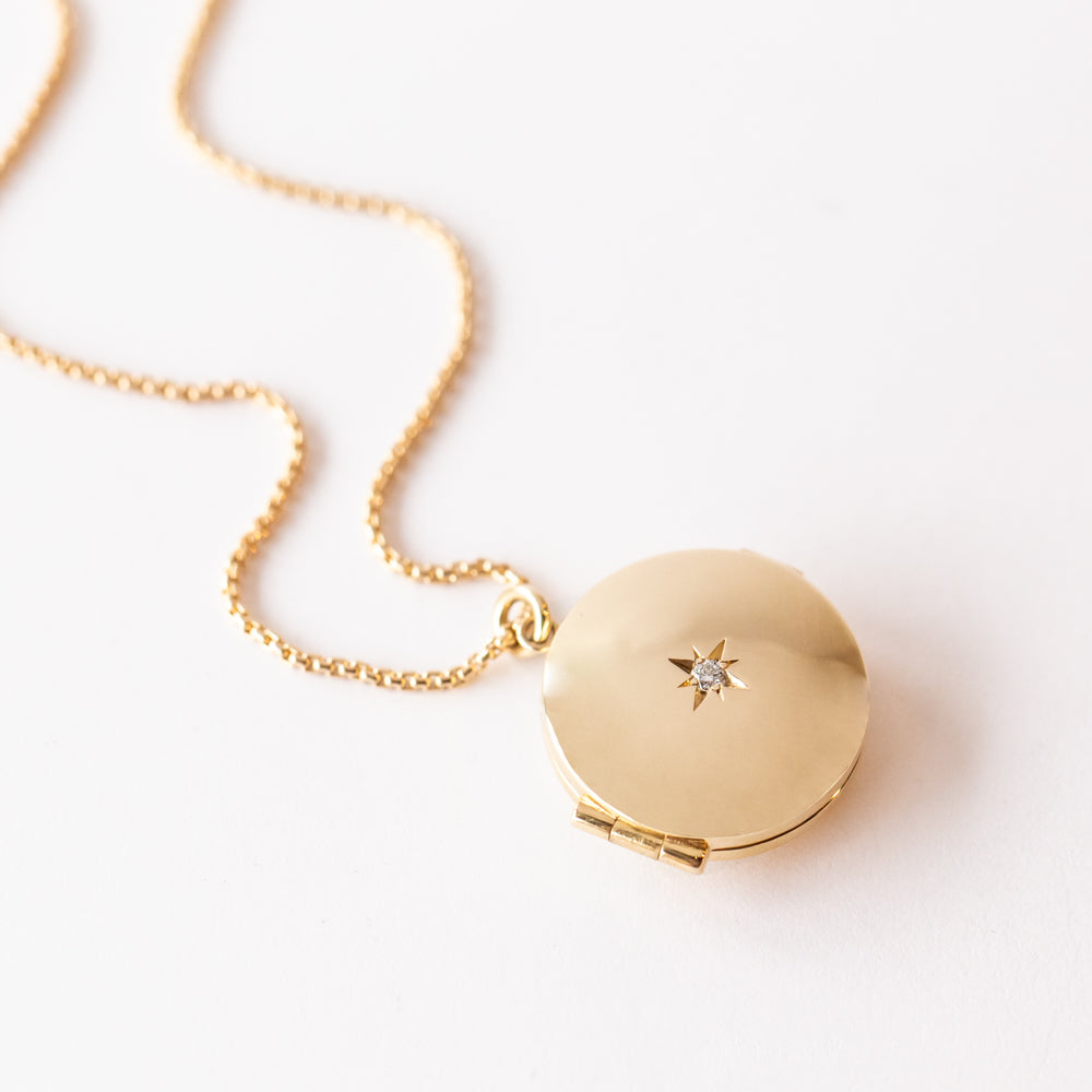 Zoe Chicco | Medium Round Star Set Diamond Locket Neckalce
