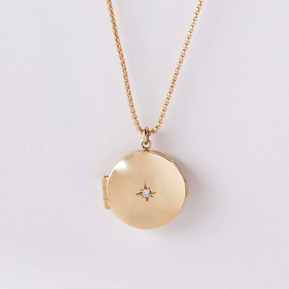 Zoe Chicco | Medium Round Star Set Diamond Locket Neckalce